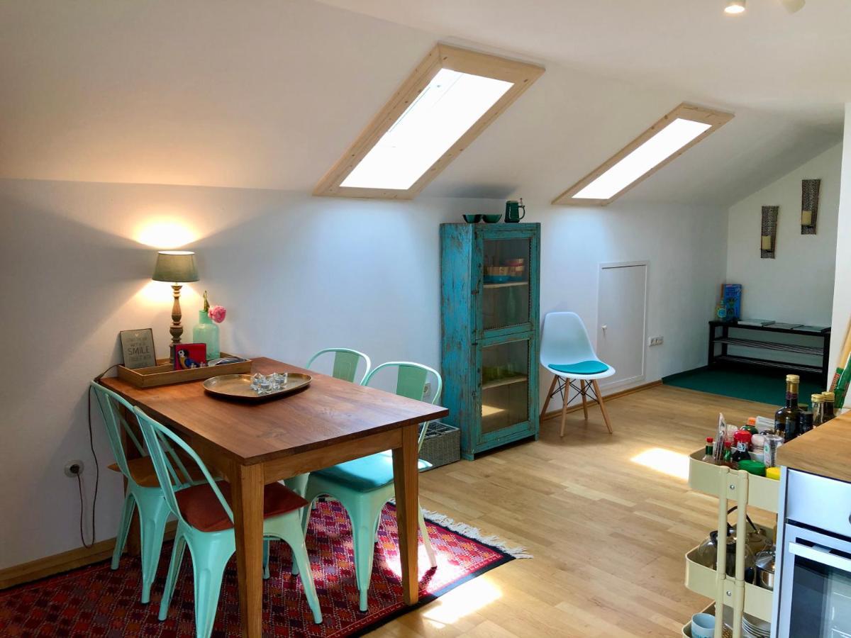 Charmante Ferienwohnung Mit Balkon Im 5-Seen-Land Hechendorf am Pilsensee エクステリア 写真