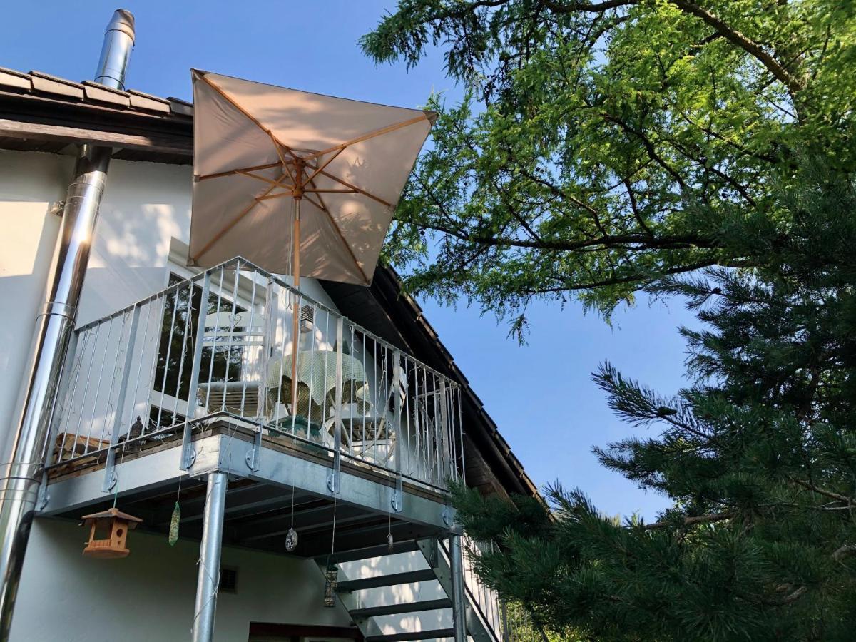 Charmante Ferienwohnung Mit Balkon Im 5-Seen-Land Hechendorf am Pilsensee エクステリア 写真